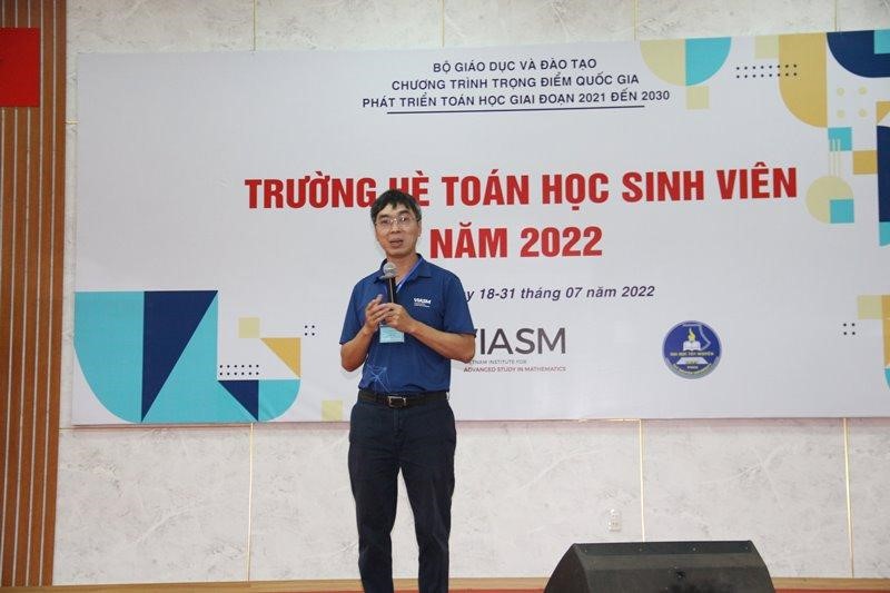Nearly 150 students across Viet Nam join the Summer School in Mathematics 2022