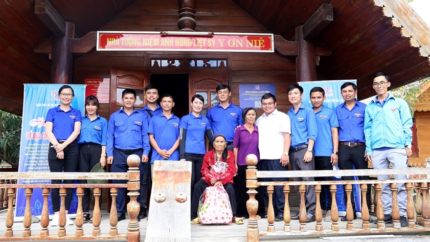 Journey to red address 2022: To heroic Cu Pui Commune