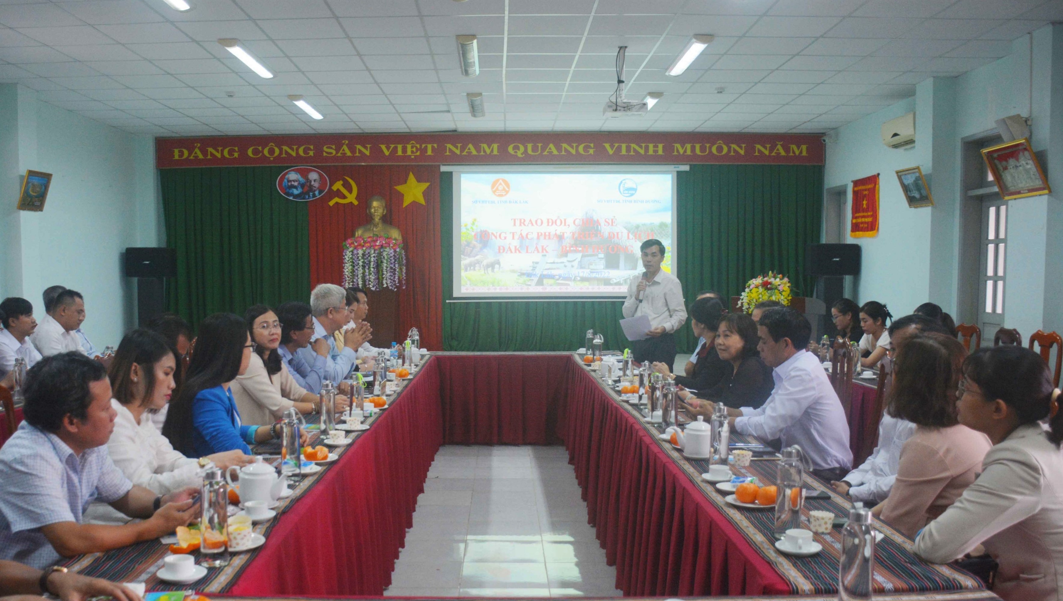 Seminar on tourism development between Dak Lak and Binh Duong