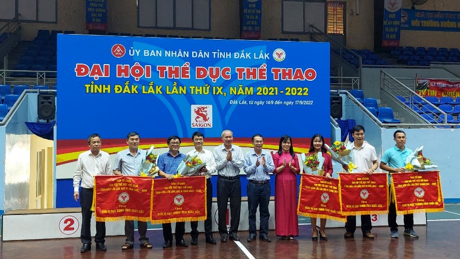 The closing ceremony of the 9th Dak Lak Provincial Sports Festival