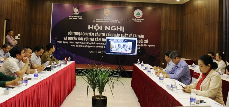 Dialogue on legal perspectives of property and property rights in the context of digital transformation