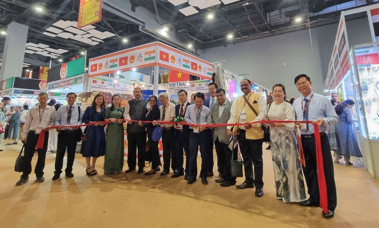 Business Association of Dak Lak Province introduce local products at India International Trade Fair