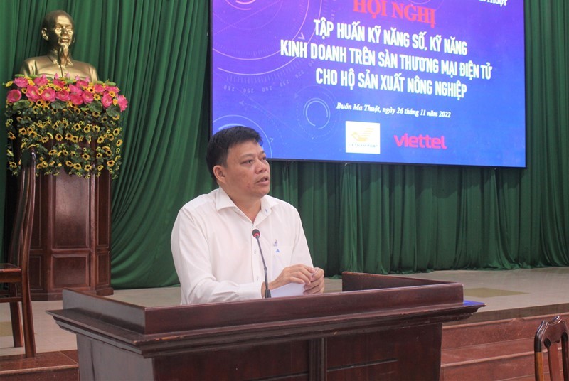 Training on business skills on e-commerce platforms for agricultural households