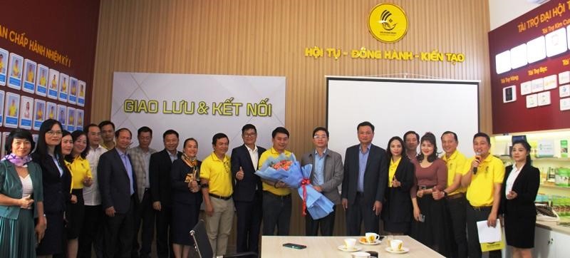 Secretary of the Provincial Party Committee Nguyen Dinh Trung attended the business coffee program on the occasion of the Lunar New Year 2023