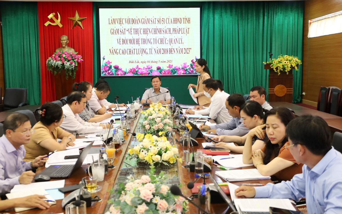 The provincial People's Council's inspection delegation conducts regular inspection at the Department of Education and Training