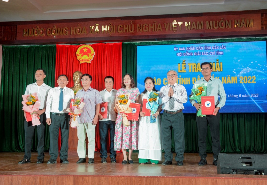 46 press works were honored with the Dak Lak Provincial Press Prize in 2022