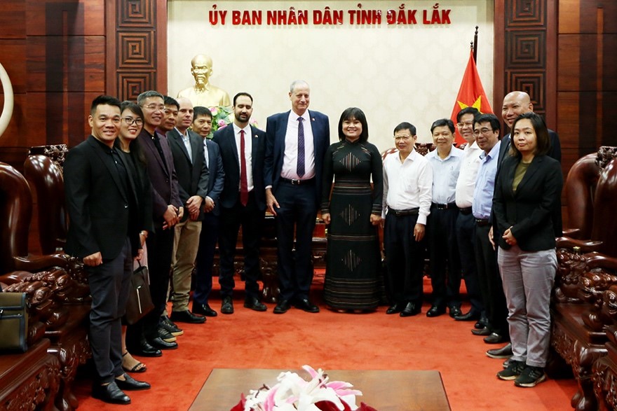 The Provincial People's Committee received a courtesy visit from the Israeli Embassy in Vietnam