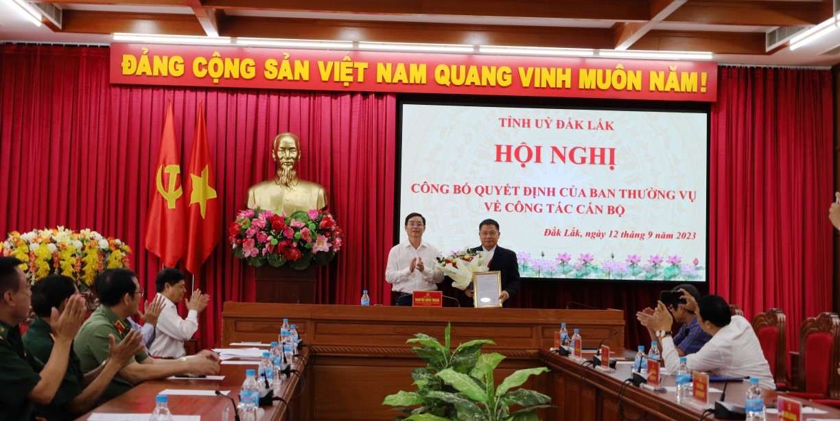 Mr. Tran Trung Hien Assumes the Position of Head of the Internal Affairs Department of Dak Lak Provincial Party Committee