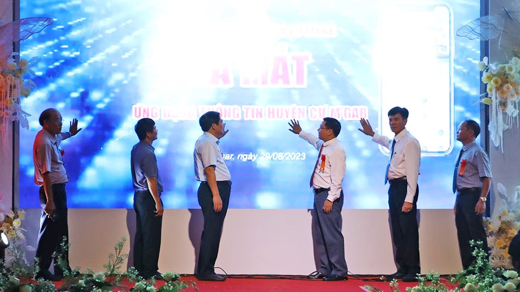 The launch of the "Cu M’gar District Information" application