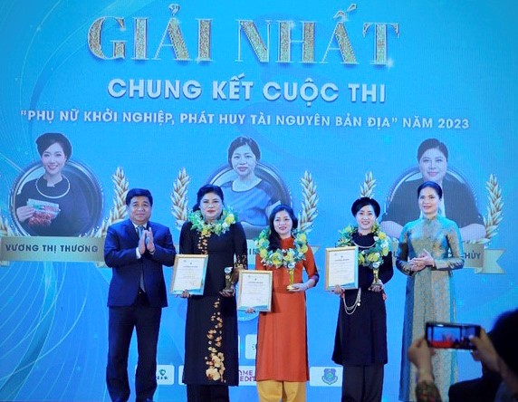 Members of the Women's Union in Dak Lak Province won First Prize at the 2023 Women's Entrepreneurship Competition