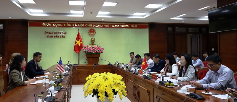 Provincial People's Committee Works with the Delegation from the U.S. Consulate General in Ho Chi Minh City