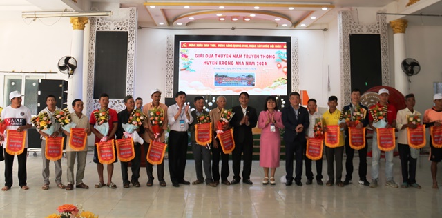 Traditional Men's Boat Racing Competition in Krong Ana District in 2024