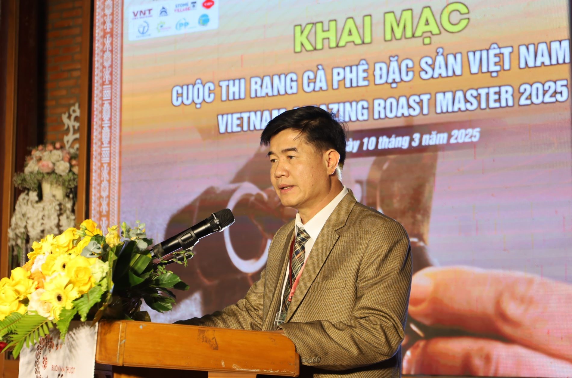 Opening the Vietnam Specialty Coffee Roasting Competition 2025.