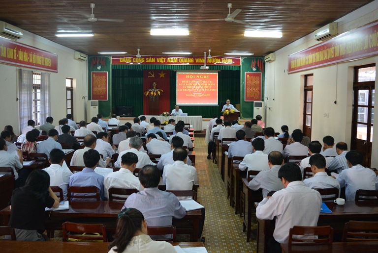 Tổng thu cân đối ngân sách nhà nước 10 tháng đầu năm của tỉnh đạt hơn 2.700 tỷ đồng.