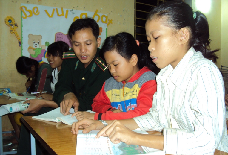 Nhiều gương sáng tập thể điển hình trong phong trào thi đua yêu nước.