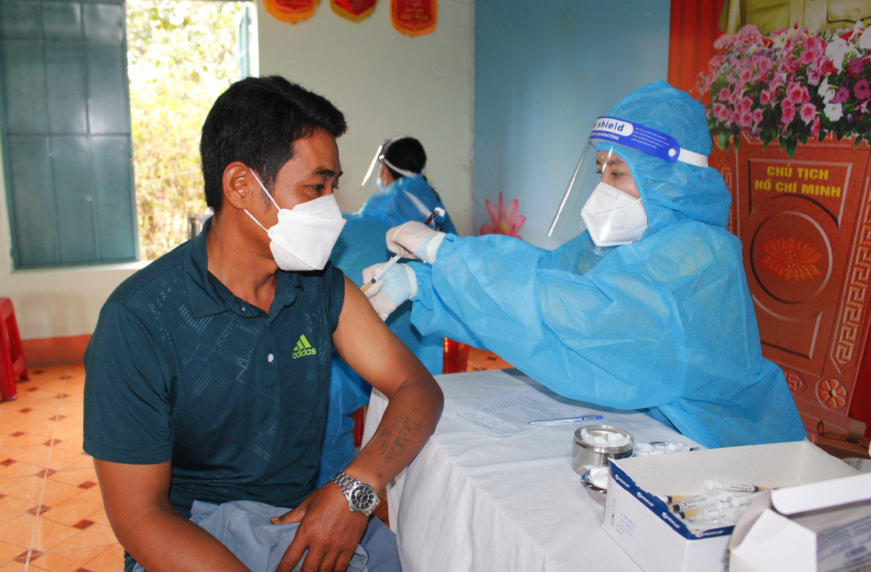 Huyện Buôn Đôn triển khai chiến dịch tiêm vắc xin phòng, chống bệnh bạch hầu