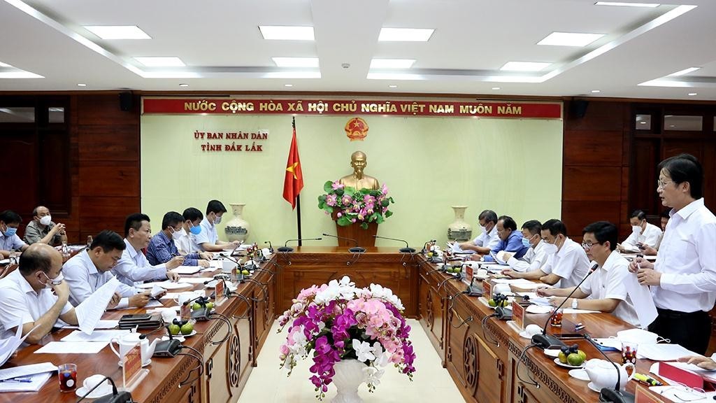 The delegation of the Ministry of Agriculture and Rural Development meets with Dak Lak Province