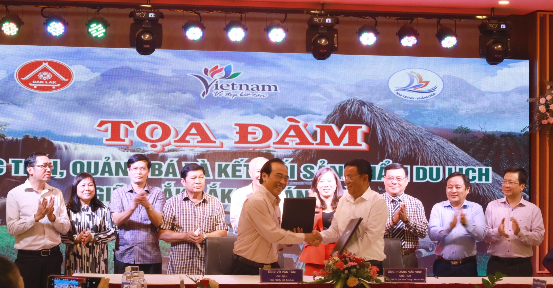 Chương trình hợp tác phát triển kinh tế - xã hội giữa Khánh Hòa và Đắk Lắk.