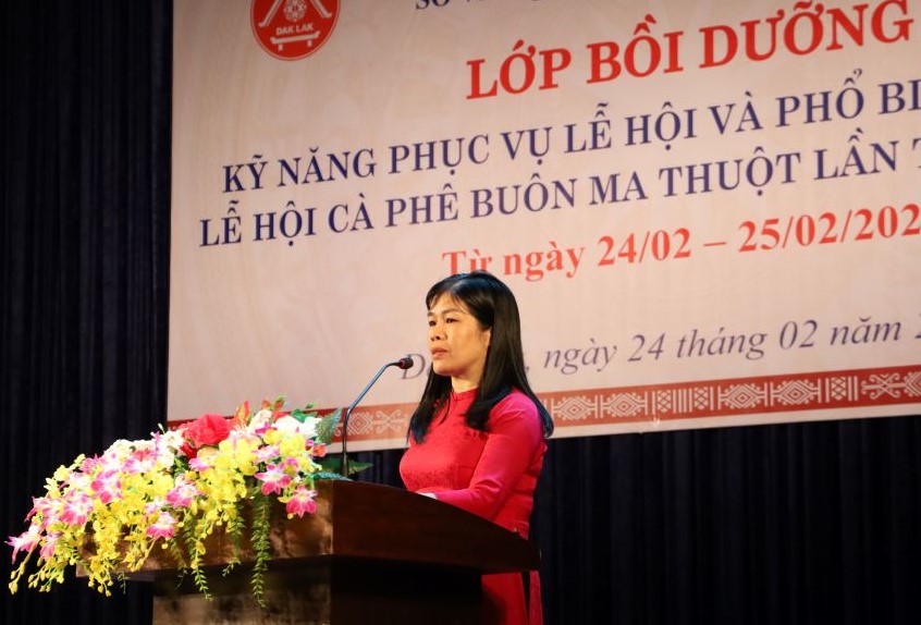 Bồi dưỡng kỹ năng phục vụ Lễ hội Cà phê Buôn Ma Thuột lần thứ 8 năm 2023