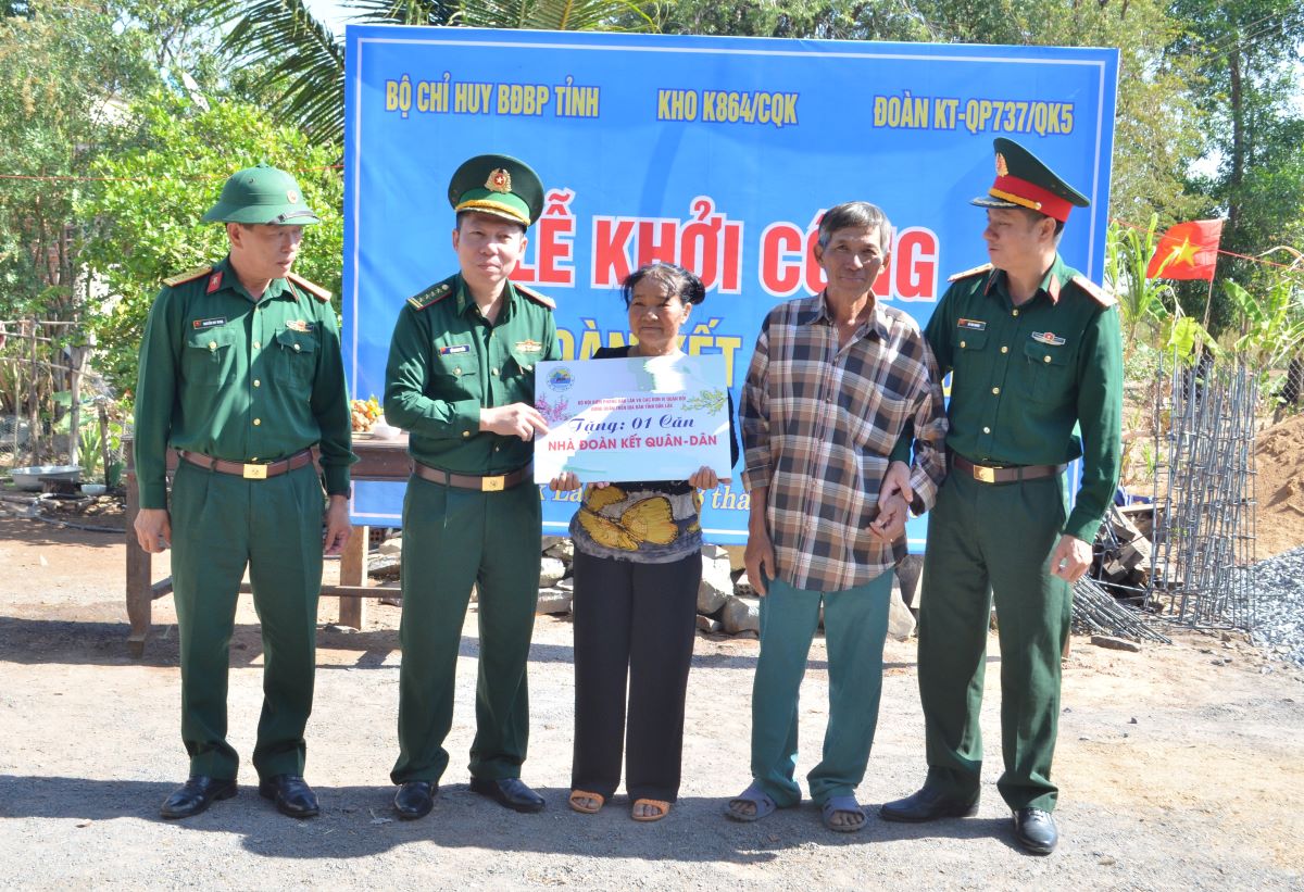 Khởi công công trình “Đoàn kết quân dân” tại biên giới Đắk Lắk