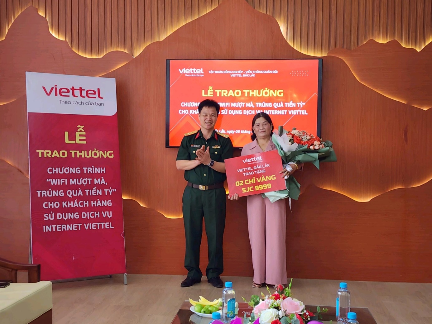 Viettel Đắk Lắk trao giải thưởng chương trình “Wifi mượt mà – Trúng quà tiền tỷ”