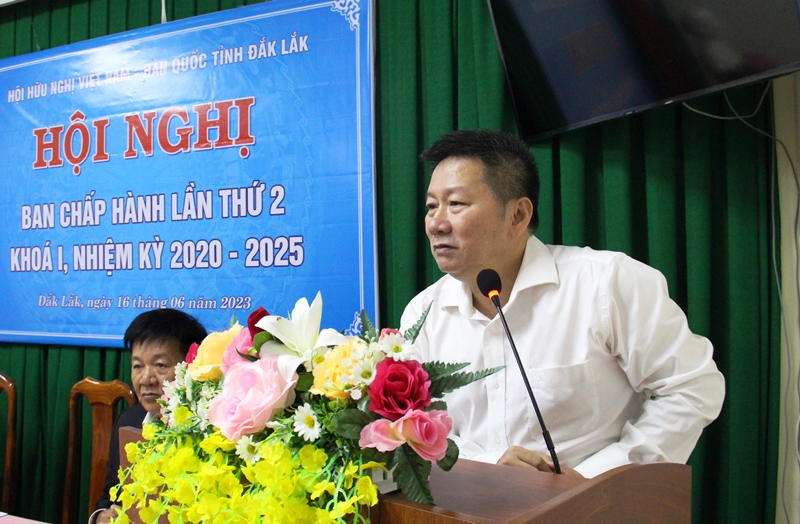 Đồng chí Lê Văn Nghĩa  được giới thiệu, bầu giữ chức Chủ tịch Hội Hữu nghị Việt Nam - Hàn Quốc tỉnh