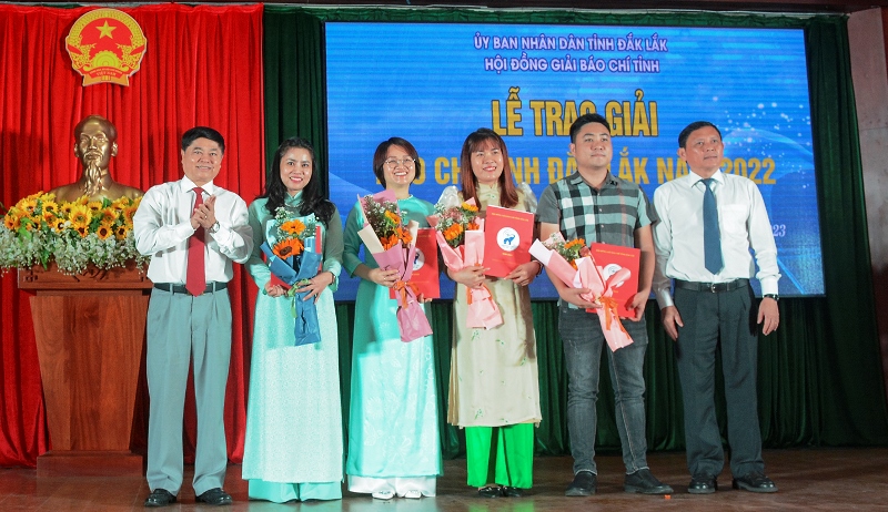 46 tác phẩm được trao Giải báo chí tỉnh Đắk Lắk năm 2022.