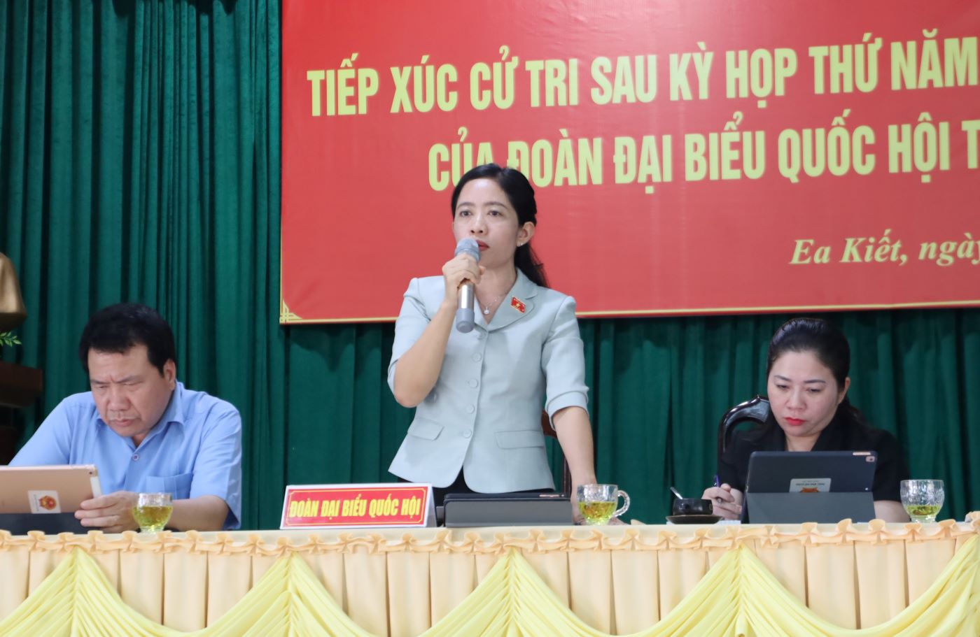 Đoàn Đại biểu Quốc hội tỉnh tiếp xúc cử tri huyện Cư M’gar