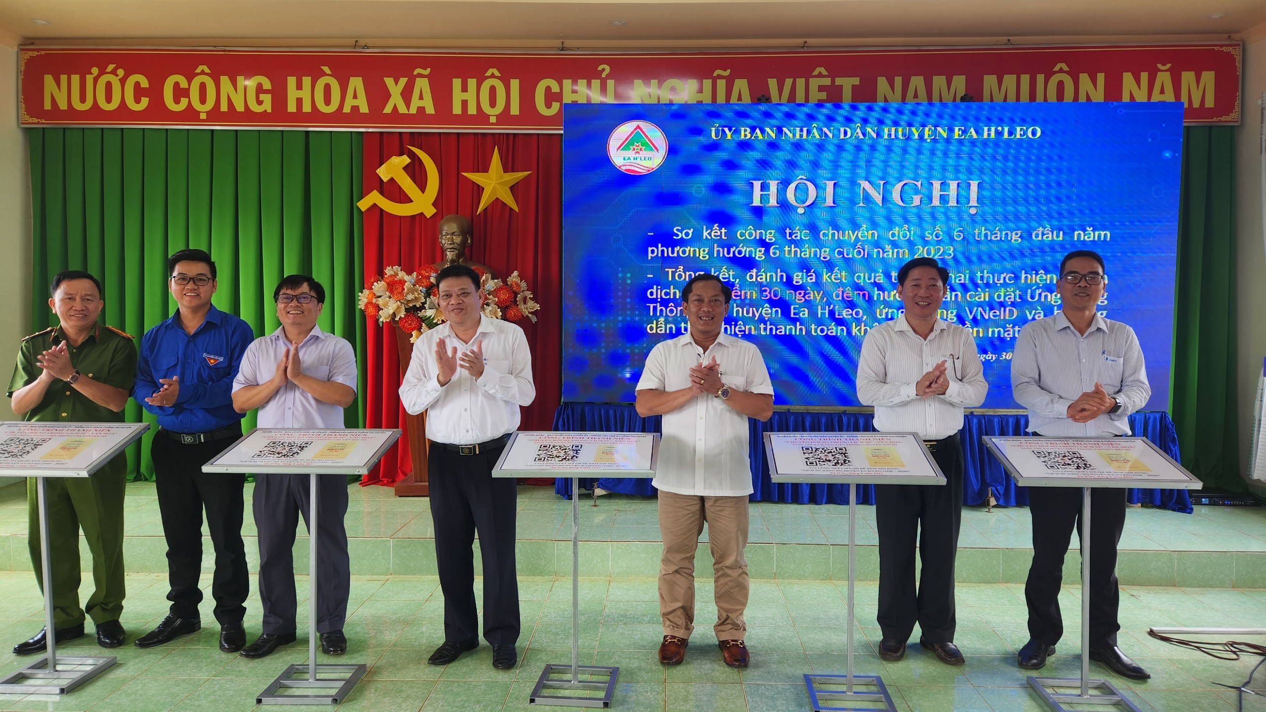 UBND huyện Ea H’Leo tiếp tục thúc đẩy phong trào chuyển đổi số sâu rộng và hiệu quả