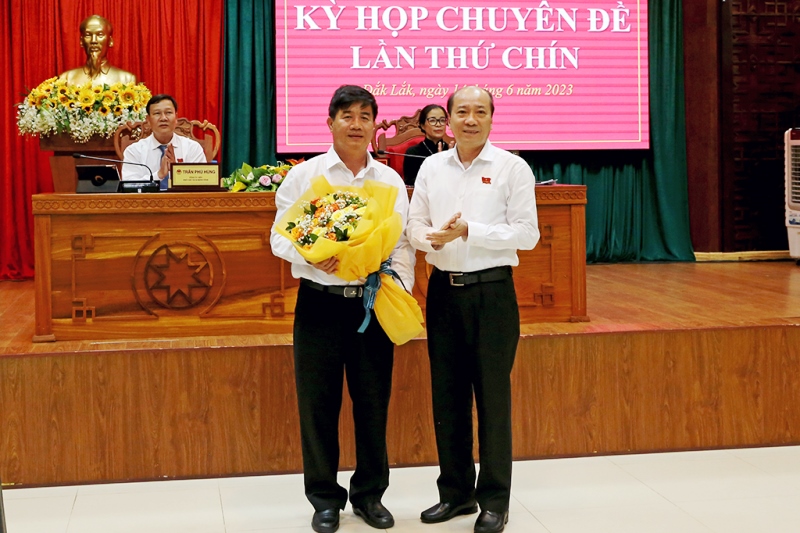 Chính phủ phê chuẩn kết quả bầu Phó Chủ tịch UBND tỉnh Đắk Lắk