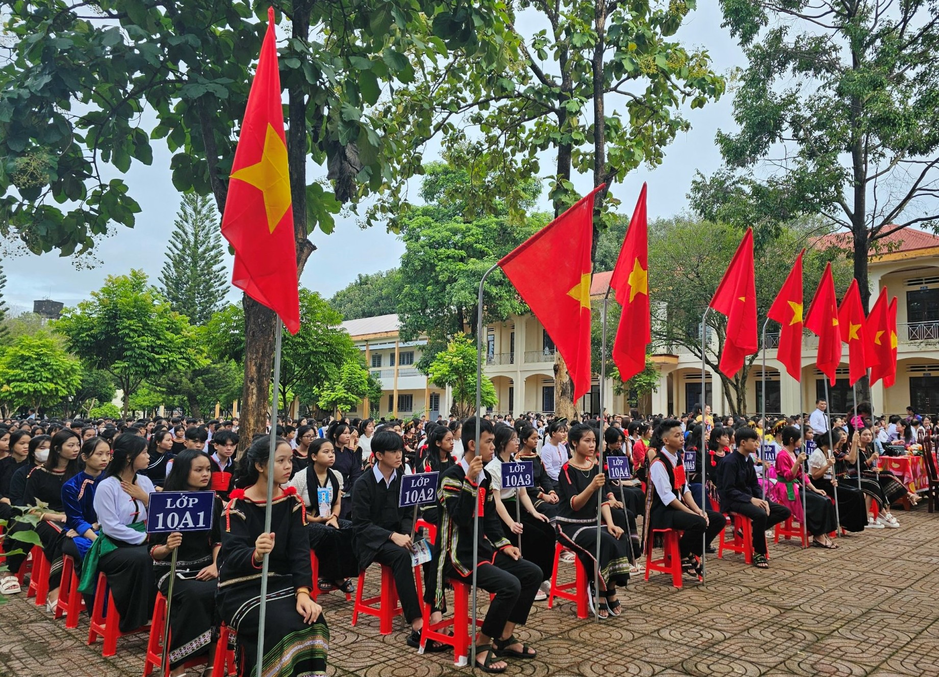 Trường THPT Dân tộc nội trú N'Trang Lơng khai giảng năm học 2023-2024