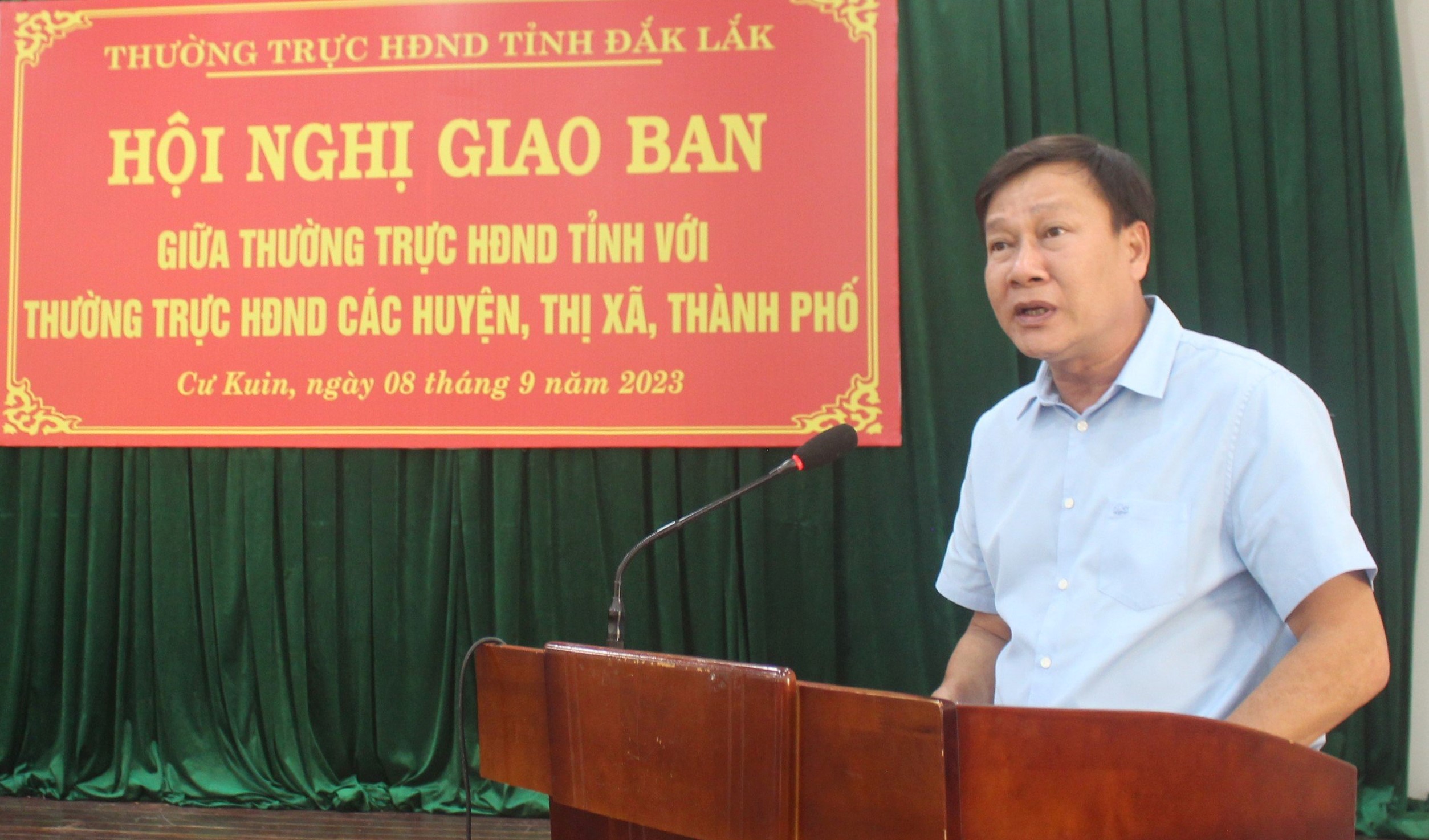 Giao ban giữa Thường trực HĐND tỉnh với Thường trực HĐND các huyện, thị xã, thành phố