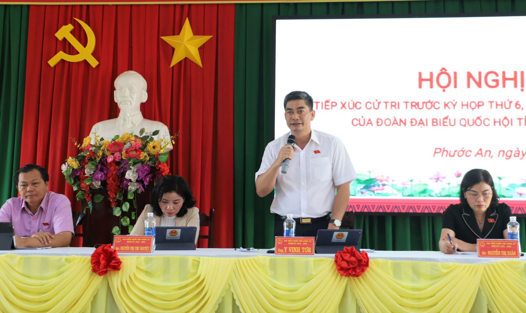 Đoàn Đại biểu Quốc hội tỉnh tiếp xúc cử tri huyện Krông Pắc