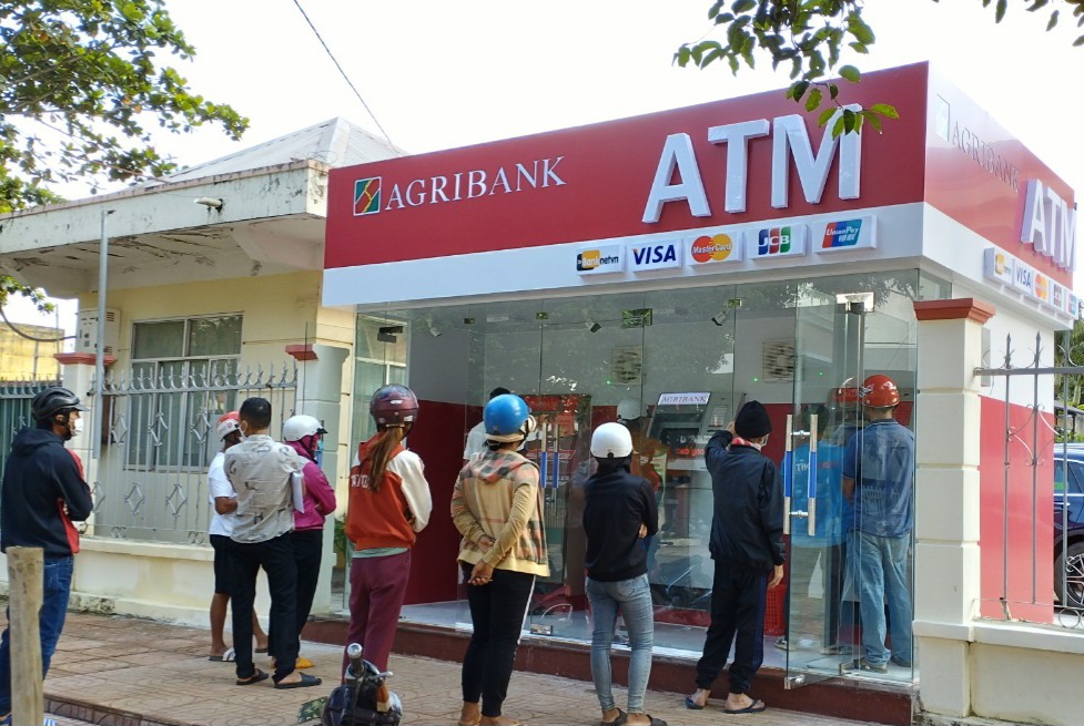 Agribank Đắk Lắk phát hành mới hơn 20.000 thẻ cho khách hàng