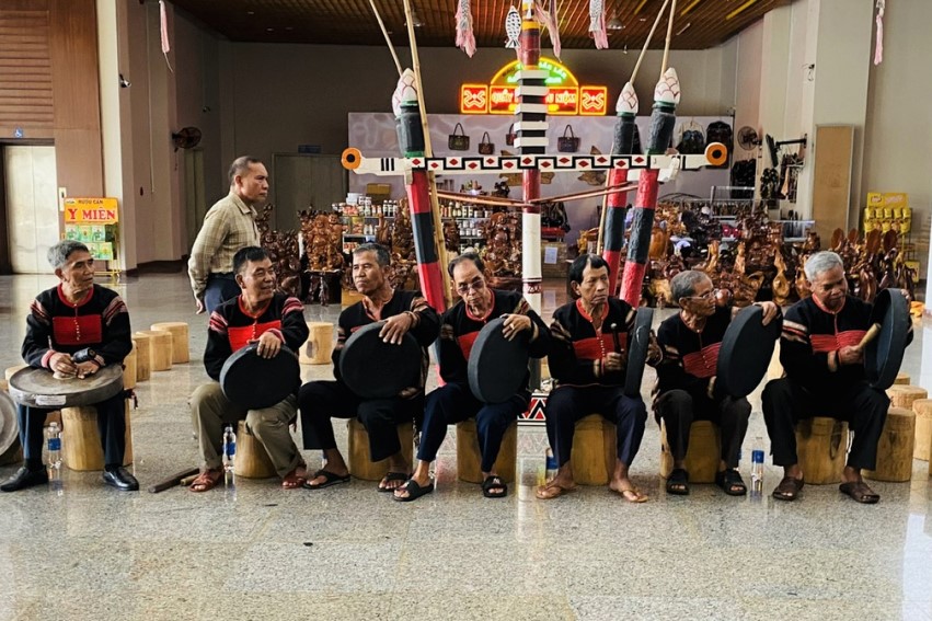 Tiến hành thẩm định chiêng cấp cho các buôn đồng bào dân tộc thiểu số