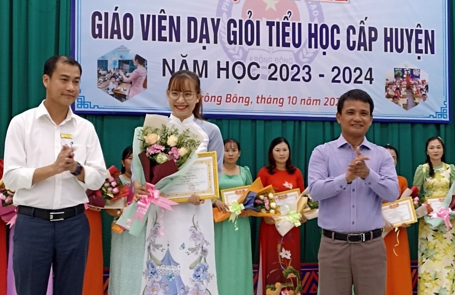 Hội thi Giáo viên dạy giỏi tiểu học huyện Krông Bông năm học 2023-2024