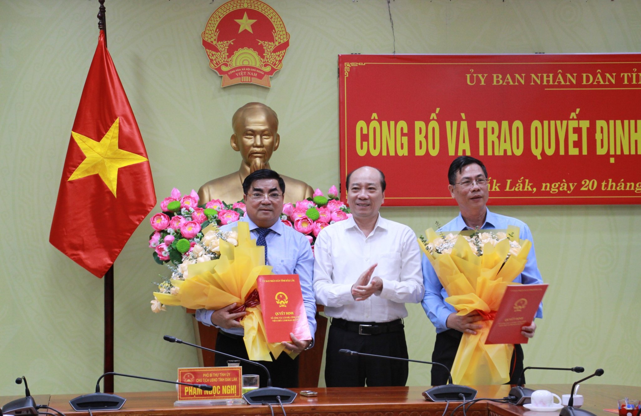Đắk Lắk công bố và trao Quyết định bổ nhiệm Chánh Thanh tra tỉnh và Giám đốc Sở Kế hoạch và Đầu tư