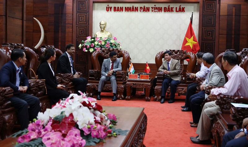 UBND tỉnh tiếp Đoàn công tác của Tổng Lãnh sự quán Ấn Độ tại thành phố Hồ Chí Minh