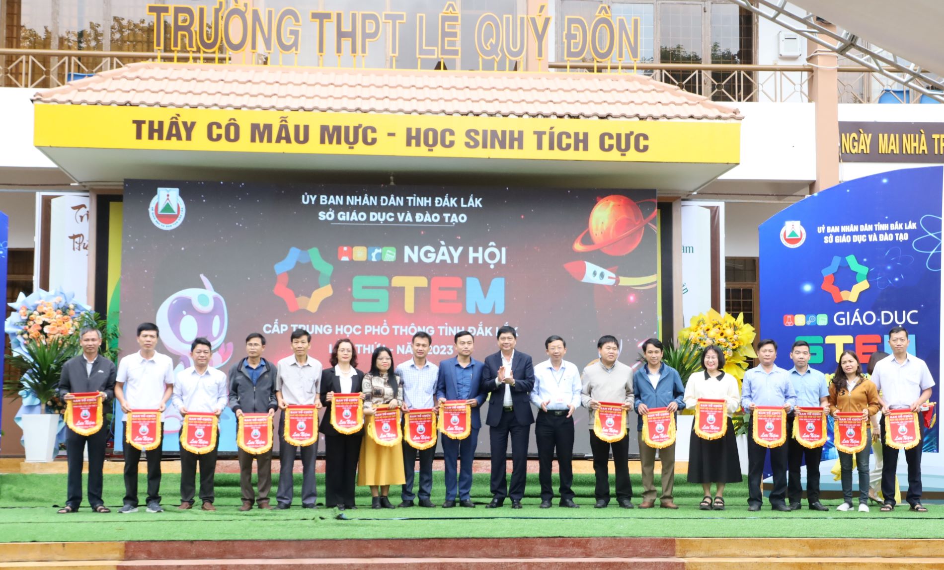 Khai mạc Ngày hội STEM cấp THPT tỉnh Đắk Lắk lần thứ I – năm 2023