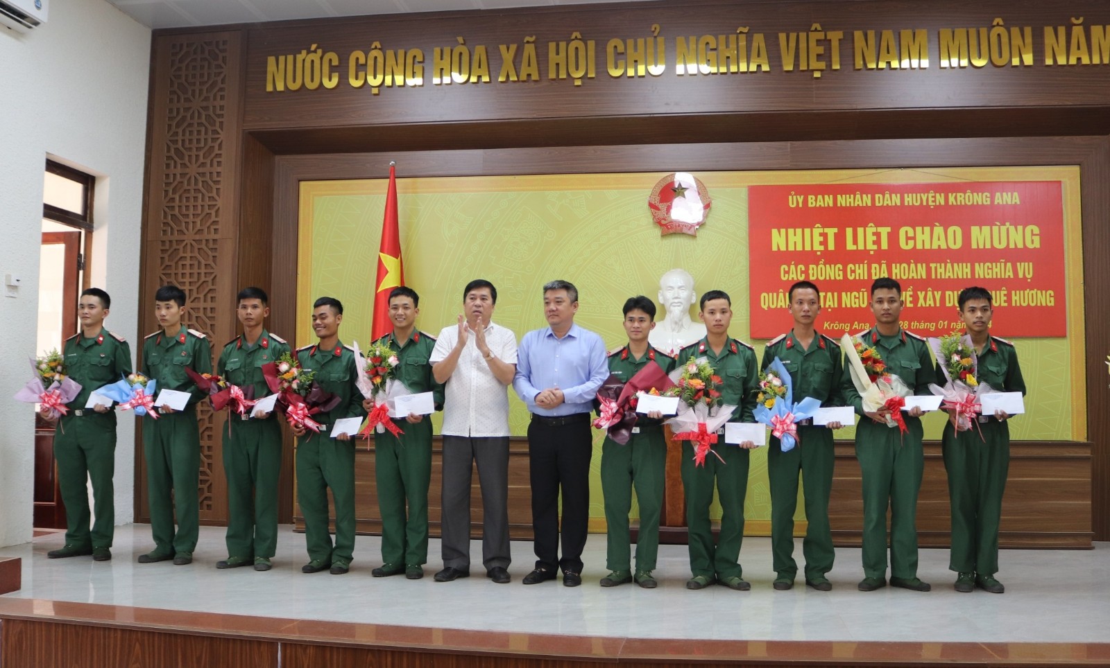 Huyện Krông Ana đón quân nhân hoàn thành nghĩa vụ quân sự trở về địa phương