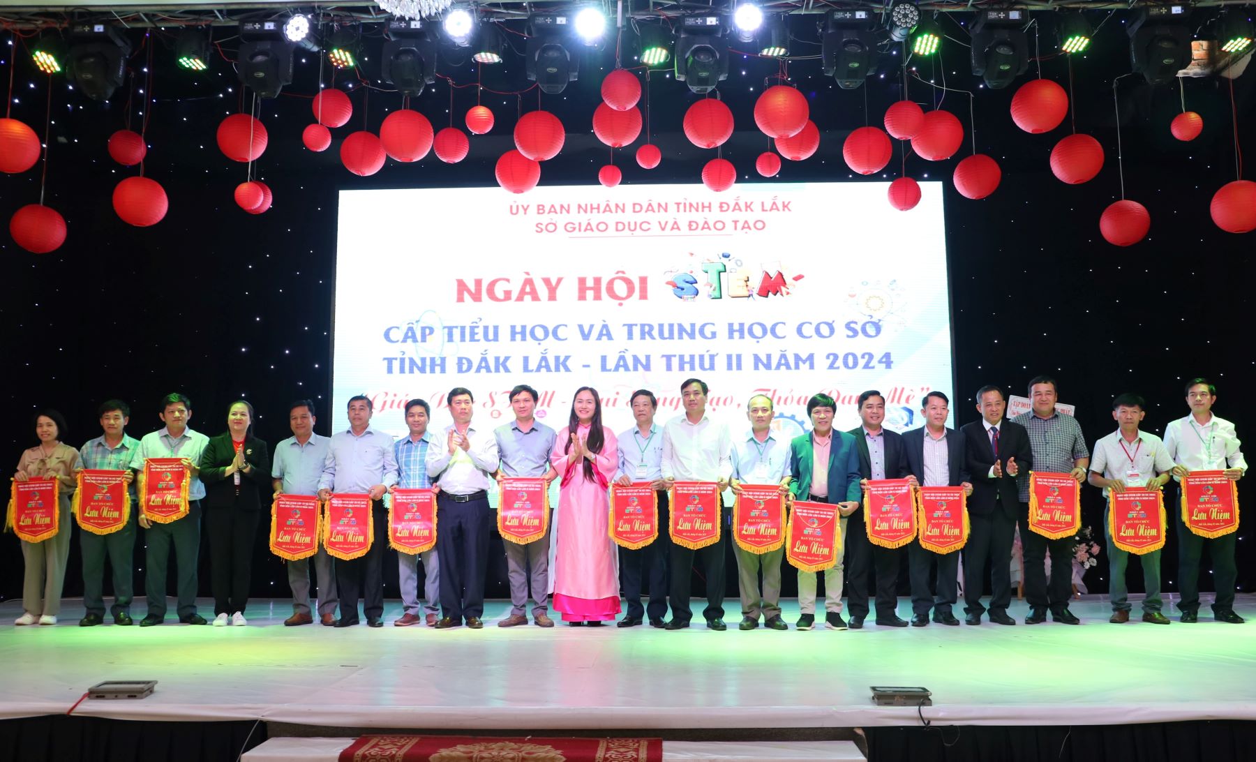 Khai mạc Ngày hội STEM cấp tiểu học và THCS tỉnh Đắk Lắk lần thứ II – năm 2024