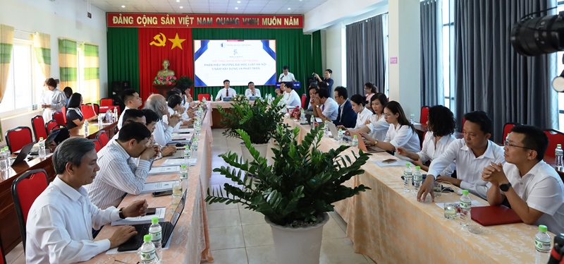 Phấn đấu đưa Phân hiệu Trường Đại học Luật Hà Nội tại tỉnh Đắk Lắk trở thành đơn vị trọng điểm đào tạo cán bộ về pháp luật