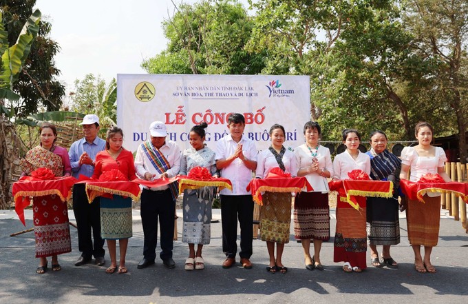 Công bố buôn du lịch cộng đồng tại buôn Trí, xã Krông Na