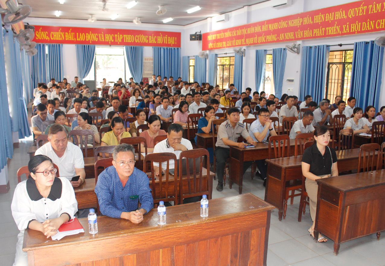 Nghiên cứu, quán triệt Chuyên đề “Học tập và làm theo tư tưởng, đạo đức, phong cách Hồ Chí Minh” năm 2024