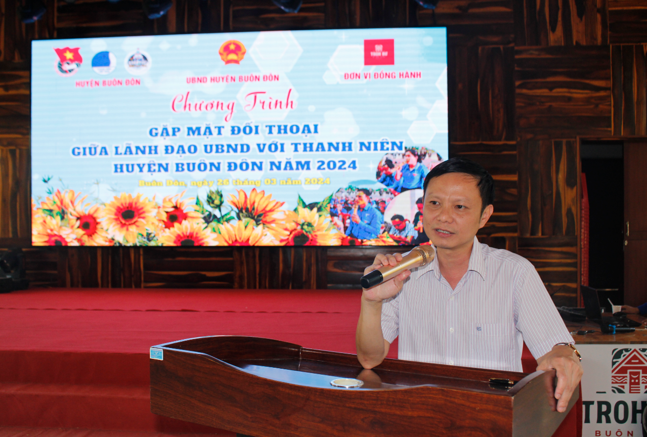 Lãnh đạo UBND huyện Buôn Đôn đối thoại với thanh niên năm 2024