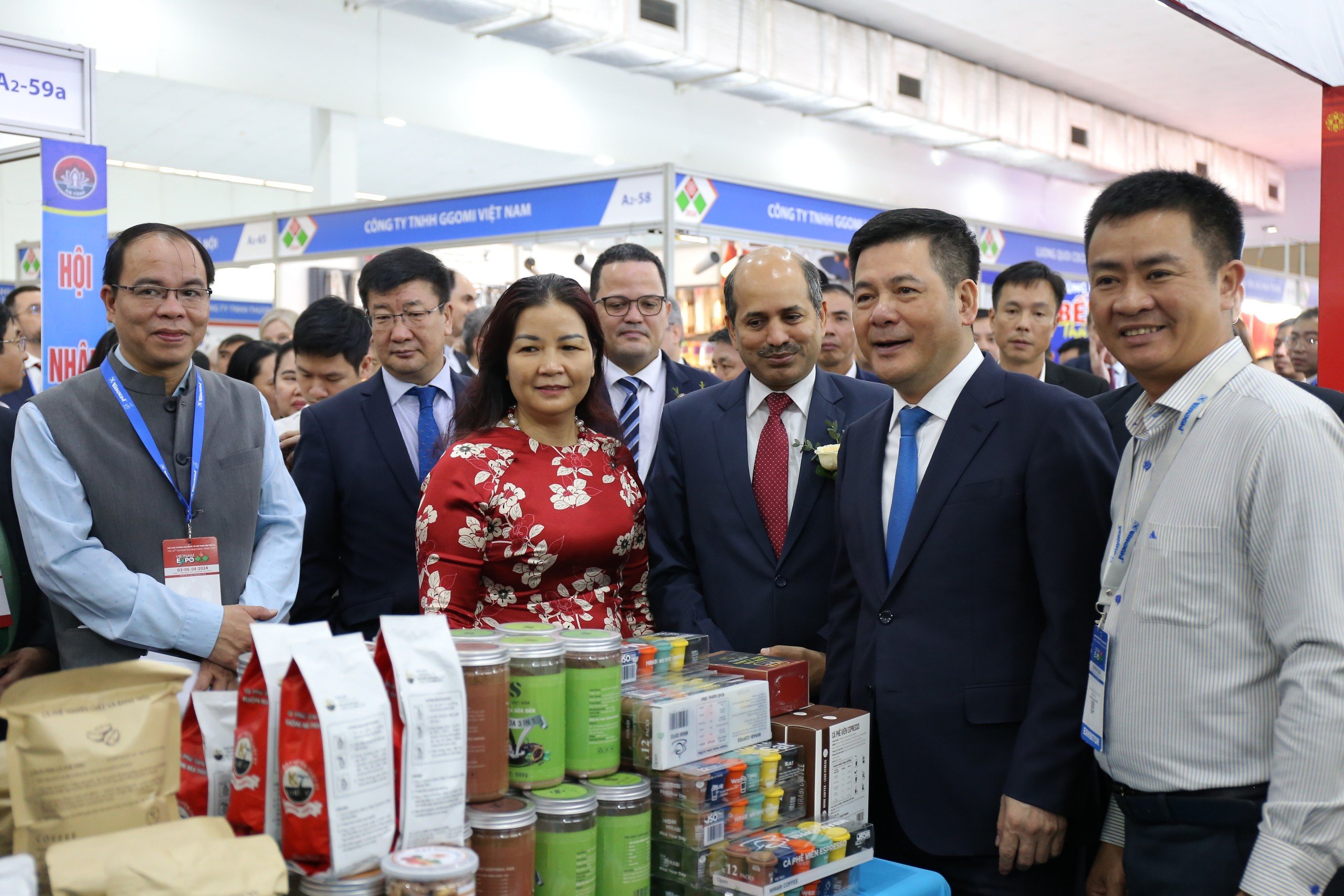 Tổ chức Chuỗi sự kiện "Hội nghị xúc tiến thương mại và phát triển xuất nhập khẩu vùng Tây Nguyên" tại Đắk Lắk