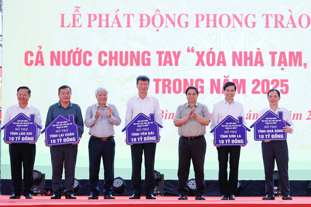 Thủ tướng kêu gọi “góp công, góp của” để xóa nhà tạm, nhà dột nát cho người nghèo