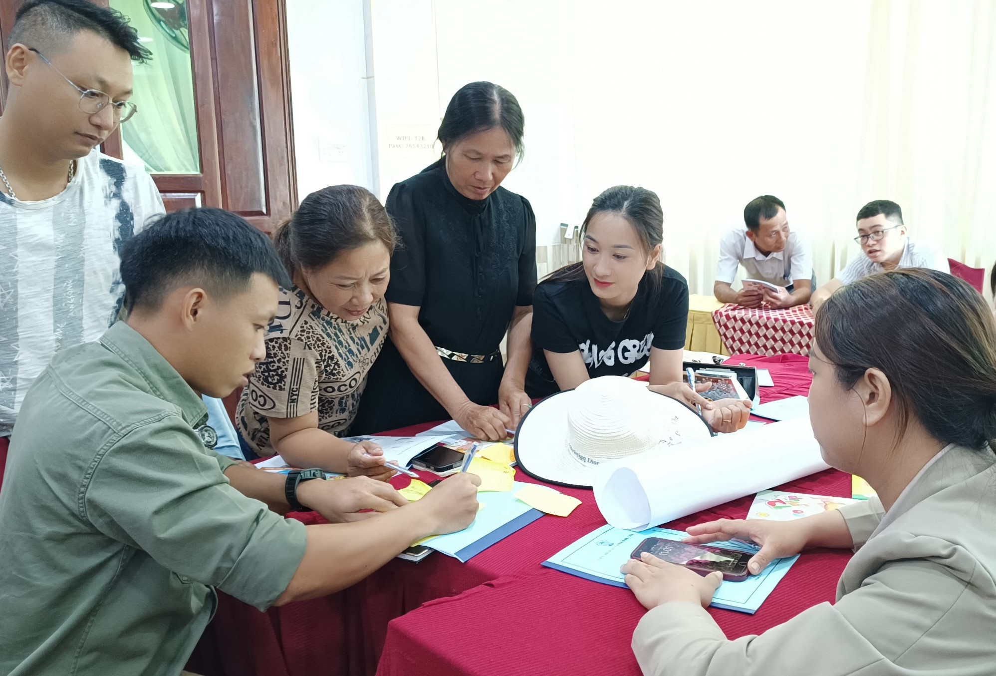 Tập huấn thiết kế bao bì sản phẩm và xây dựng thương hiệu, nhãn hiệu sản phẩm cà phê