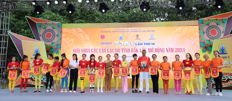 Đắk Lắk hưởng ứng Ngày Quốc tế Yoga lần thứ 10 với chủ đề “Yoga - Trao quyền cho phái đẹp”