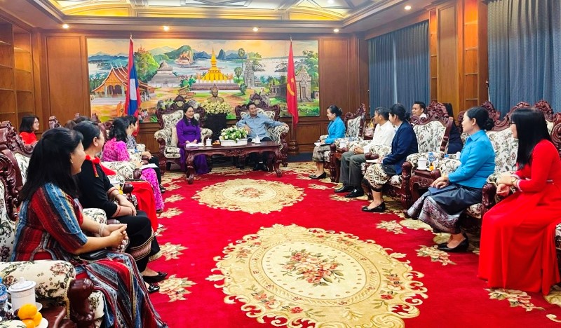 Hội Liên hiệp Phụ nữ tỉnh Đắk Lắk thăm, làm việc với Hội Liên hiệp phụ nữ 4 tỉnh Nam Lào